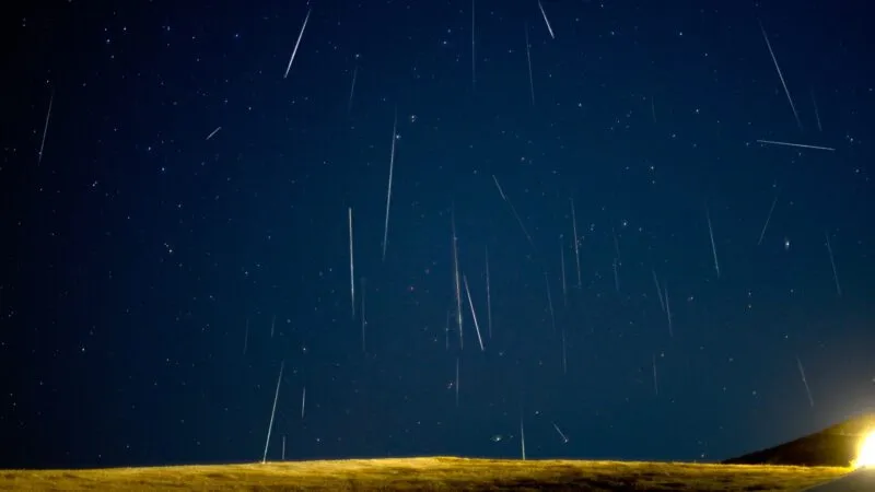 Photos of the Geminid meteor shower.